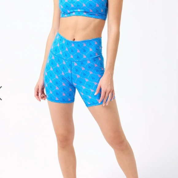 NWT Terez MLB Los Angeles Dodgers TLC Printed High-Waisted Bike Shorts Size XL - Picture 8 of 9